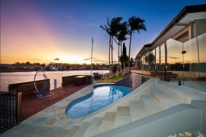 Read more about the article Transform Your Outside Space with High-Quality Natural Sandstone Paving